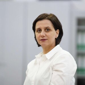 Dr. Melpomeni Bizhga